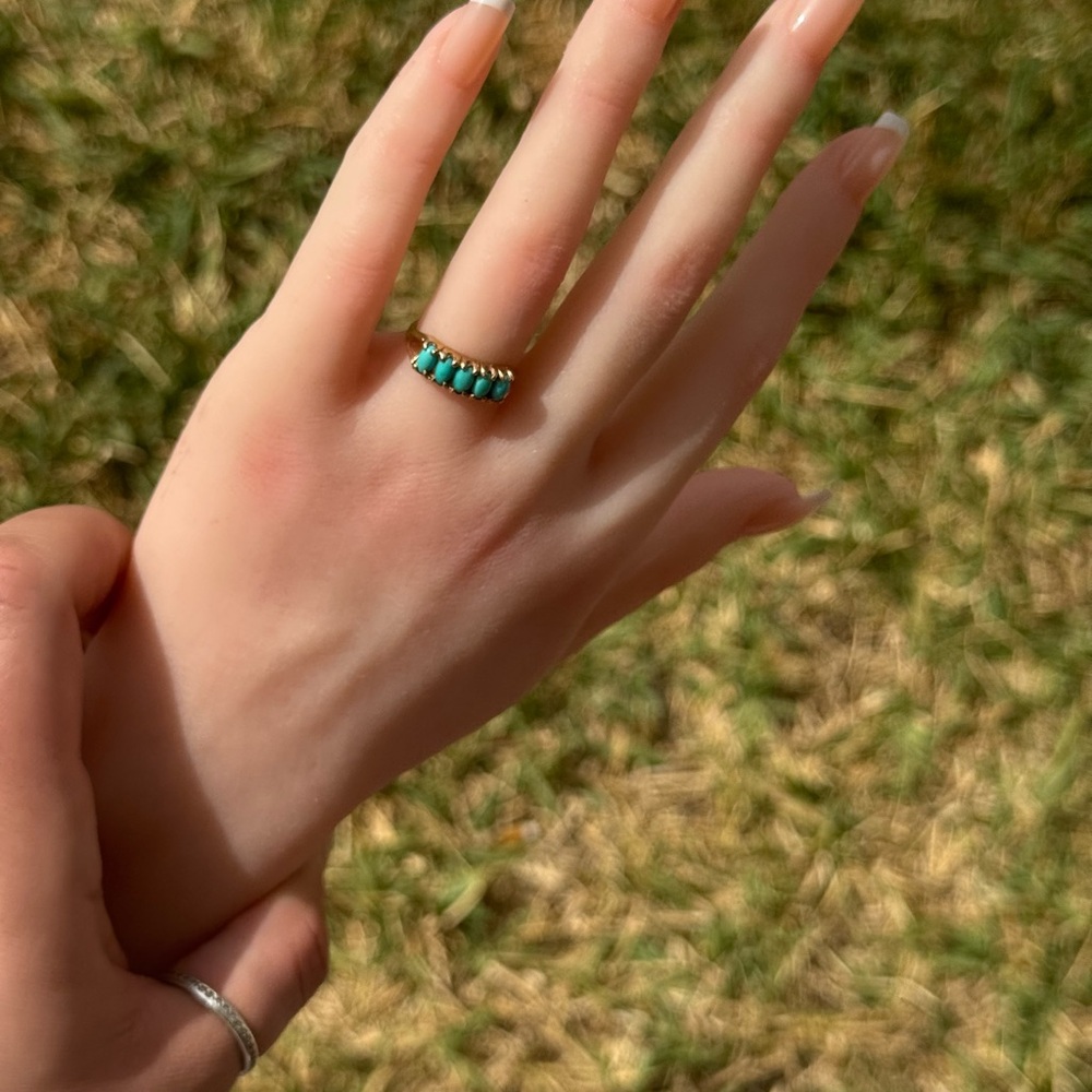 Sweet Antique 9ct Yellow Gold 5-Stone Turquoise Ring – Size 6 – Hallmarked 375 - Picture 6 of 11